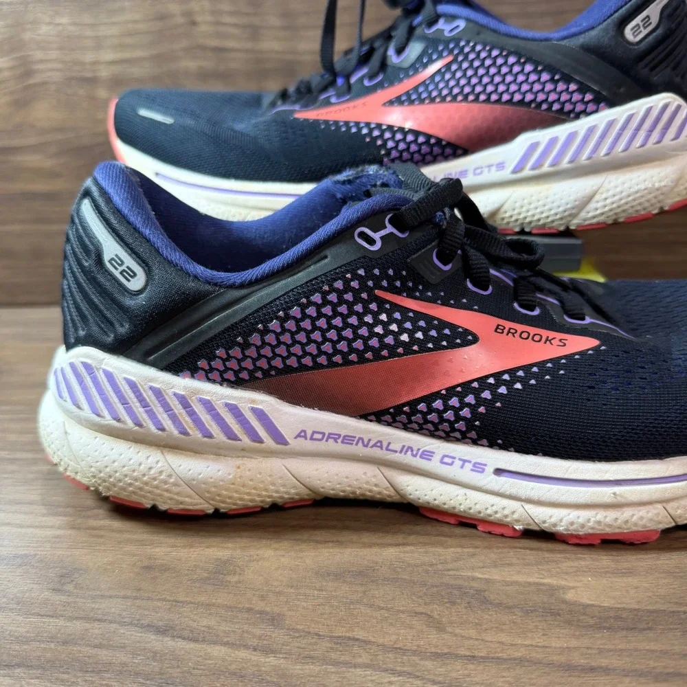 Brooks Adrenaline GTS 22 Running Shoes Womens 10 Wide Navy Pink Fair Support
